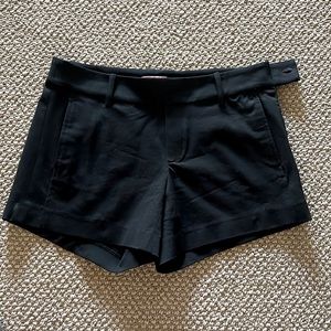 Lili Pulitzer black cotton short